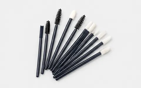 Disposable Cosmetic Applicators, illustrative unbranded product